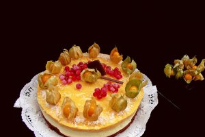 Desert tort cu mango si mousse de piersici