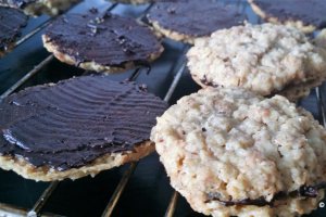 Desert biscuiti cu ovaz si ciocolata ca la IKEA KAFFEREP