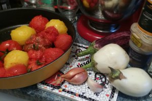 Mancarica de vinete cu rosii