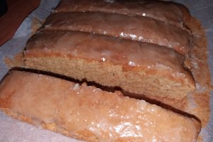 Desert turta dulce la tava cu glazura