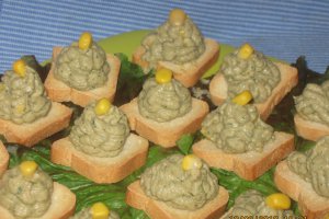 Tartine cu pasta de peste