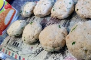 Chiftele din crab / Crab cake