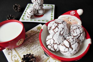 Desert chocolate crinkles