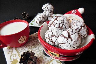 Desert chocolate crinkles