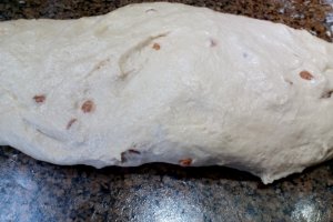 Desert cozonac moldovenesc cu crema de nuca si ciocolata