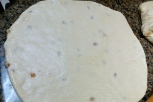 Desert cozonac moldovenesc cu crema de nuca si ciocolata