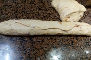 Desert cozonac moldovenesc cu crema de nuca si ciocolata