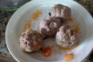 Ciorba moldoveneasca de perisoare, cu legume proaspete
