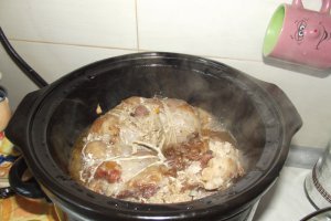 Rulada de porc la slow cooker Crock-Pot