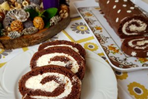 Desert rulada cu ciocolata si aroma de portocale