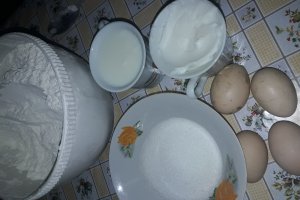 Desert nuci cu crema de vanilie
