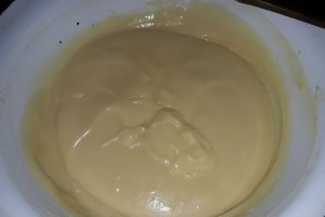 Desert nuci cu crema de vanilie