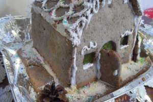Desert casuta din turta dulce