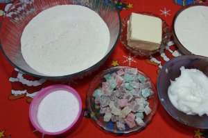 Desert cornulete fragede cu rahat