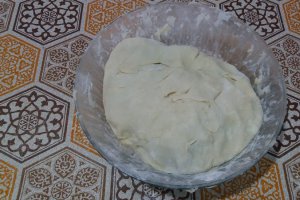 Desert cornulete fragede cu rahat