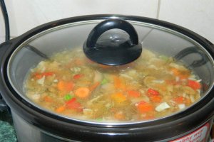 Pilaf cu pui si legume la slow cooker Crock-Pot