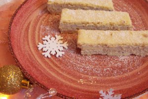 Desert prajitura cu miere si smantana