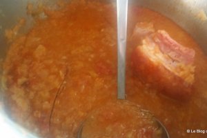 Supa de varza cu sunca de porc sarata