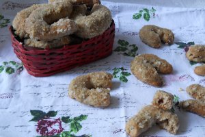 Desert cornulete de post cu miere
