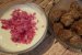 Chiftele in sos de maioneza cu iaurt si ceapa rosie-1