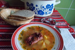 Bors de legume cu scarita afumata