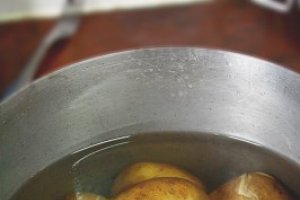 Cartofi frantuzesti la cuptor