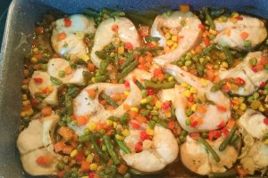 Salau cu legume mexicane si ierburi italienesti