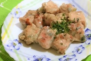 Piept de pui cu gorgonzola si cimbrisor