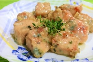 Piept de pui cu gorgonzola si cimbrisor