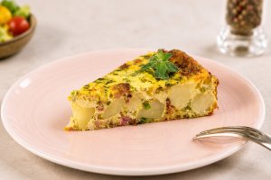 Aperitiv fritatta cu cartofi