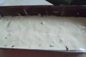 Desert chec marmorat, glazurat cu ciocolata