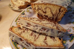 Desert chec marmorat, glazurat cu ciocolata