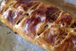 Desert strudel cu mere