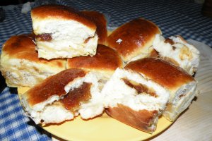 Desert bucte cu dulceata de smochine