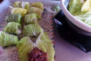 Sarmale cu varza chinezeasca si morcovi violeti