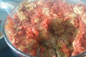 Sarmale cu varza chinezeasca si morcovi violeti