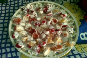 Prajitura cu visine, piersici si ciocolata