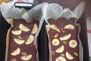 Desert chec cu fistic si banane