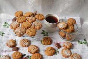 Desert fursecuri cu unt de arahide si ciocolata