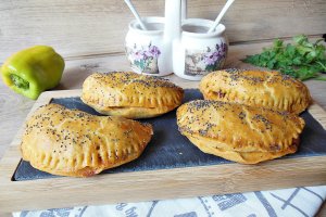 Empanadas cu carne amestec si ciuperci