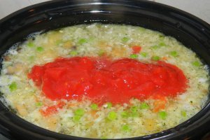 Orez cu piept de pui, mazare si ciuperci la slow cooker Crock-Pot