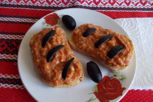 Pasta de ardei kapia copti si fasole boabe