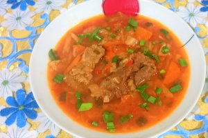 Ciorba de porc cu varza