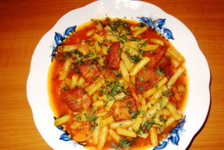 Mancarica de fasole galbena cu carne