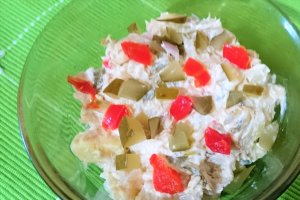 Salata cu hering si pastrav afumat