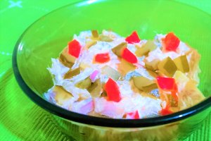 Salata cu hering si pastrav afumat