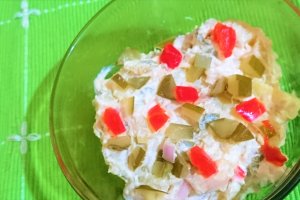 Salata cu hering si pastrav afumat