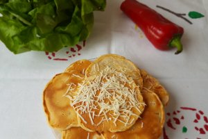 Aperitiv pancakes cu ciuperci