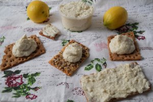 Salata de icre: Reteta simpla si gustoasa pentru un aperitiv traditional