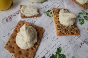 Salata de icre: Reteta simpla si gustoasa pentru un aperitiv traditional